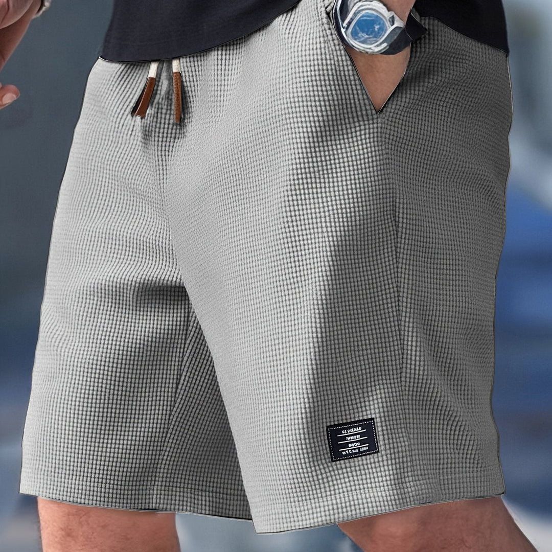 NATHAN | 夏の軽やかなショートパンツ
